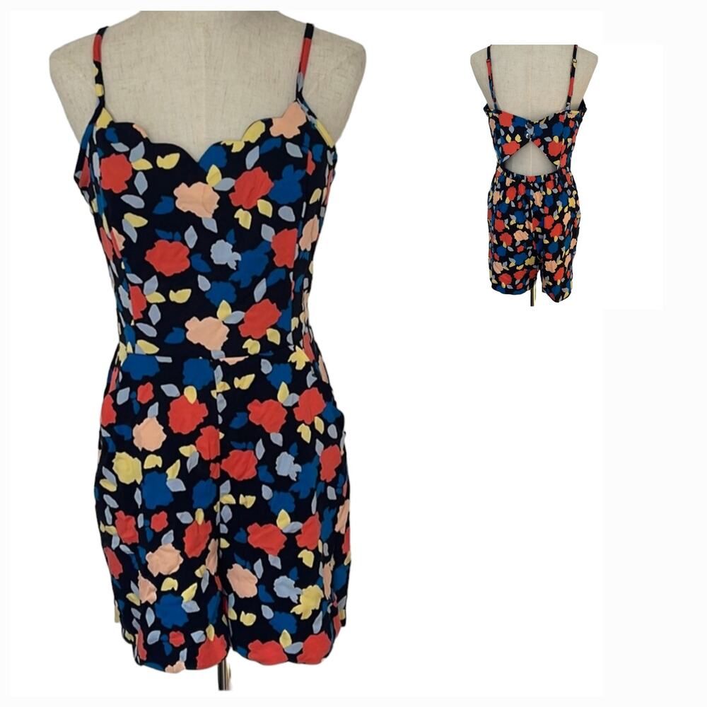 Hawthorne romper shorts size large floral colorful bright cut-out back